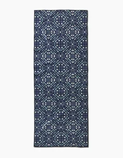 GEOMETRY Seeds and Nuts Yoga Towel