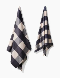 GEOMETRY Snowy Gingham Butter Blanket