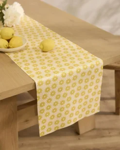 GEOMETRY Sunny Sun Table Runner