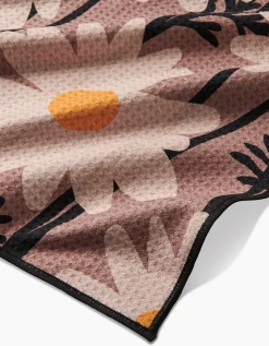 GEOMETRY Sweet Daisies Dog Towel