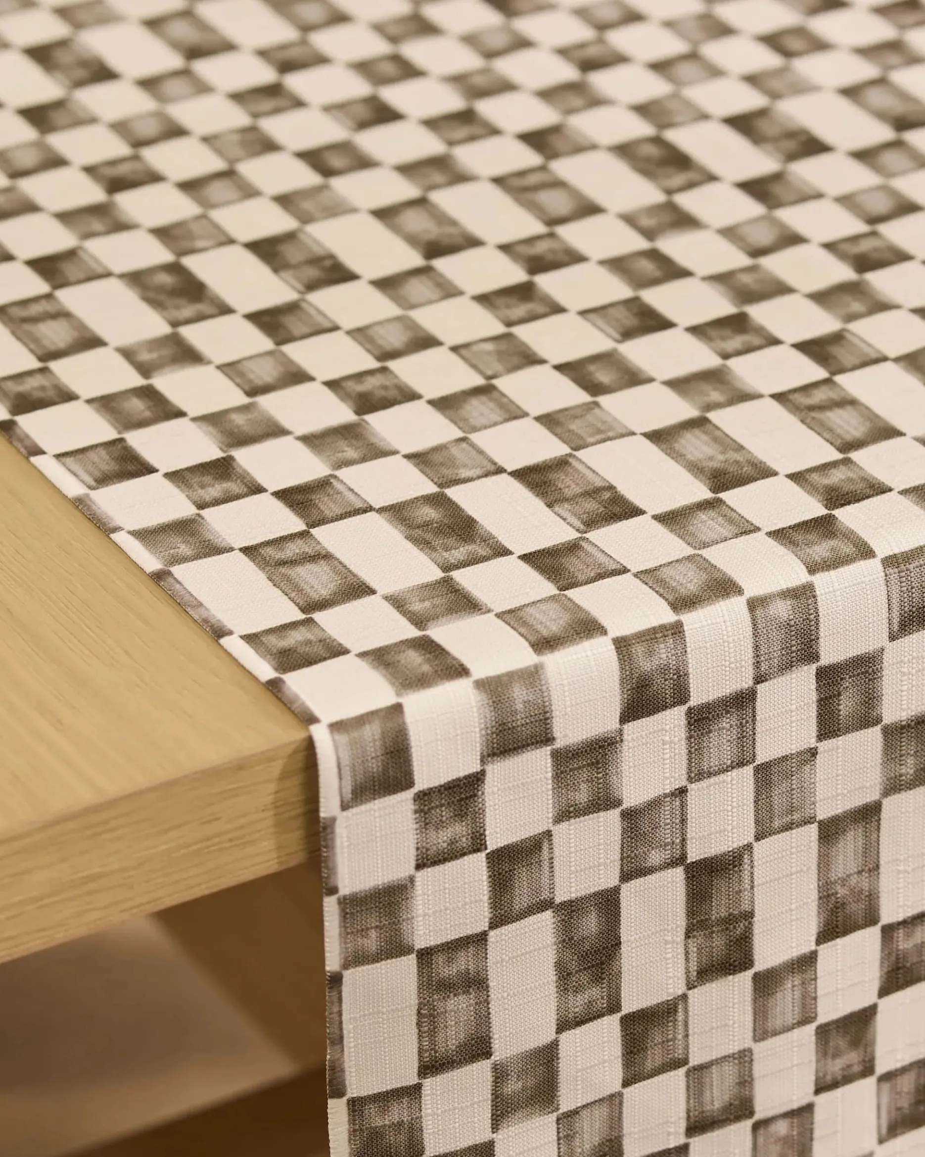 GEOMETRY Tavern Table Runner