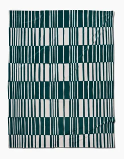 GEOMETRY Verdelia Butter Blanket