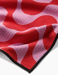 GEOMETRY Waves Paw Towel