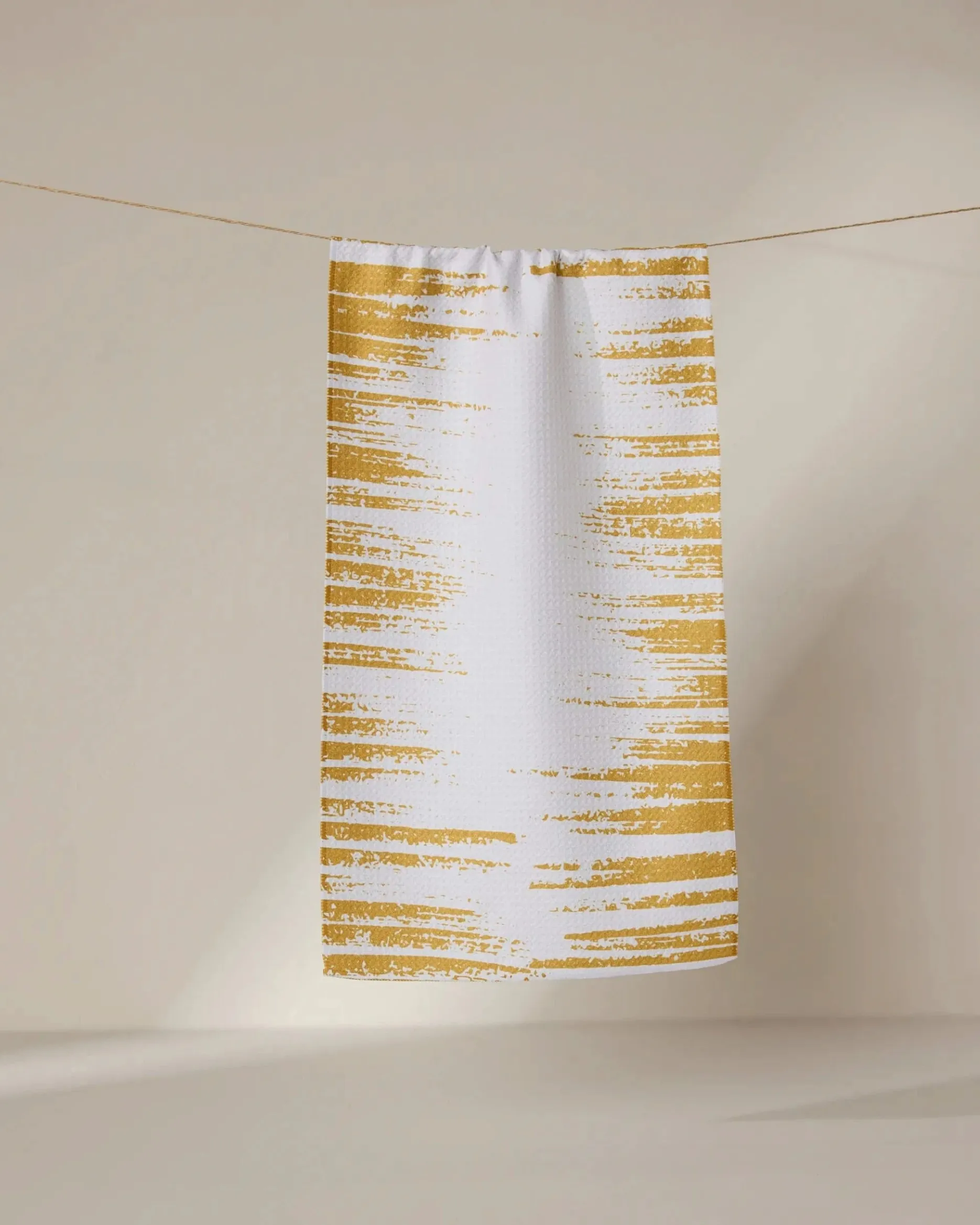 GEOMETRY Worn Gold Bar Towel